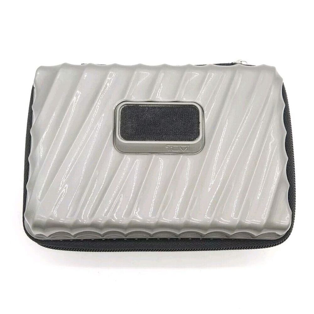TUMI Delta Hard Shell Silver Luggage Toiletry Travel Kit Case Zip Around Full